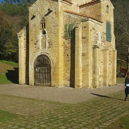 Monte Naranco-los Vega Parking E Internet Gratis